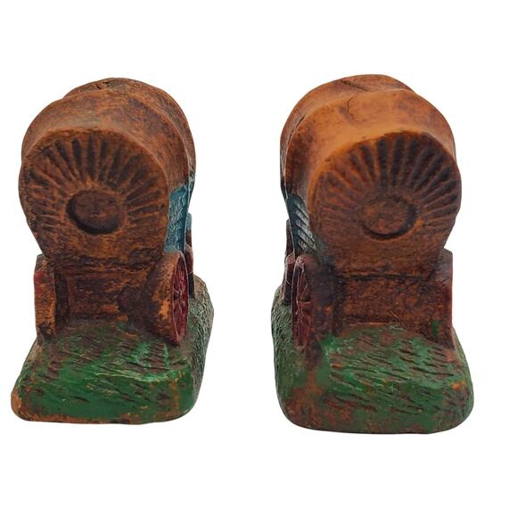 Covered Wagon Salt & Pepper Shakers Hand Painted Wood Ely Minnesota Souvenir - Picture 6 of 9